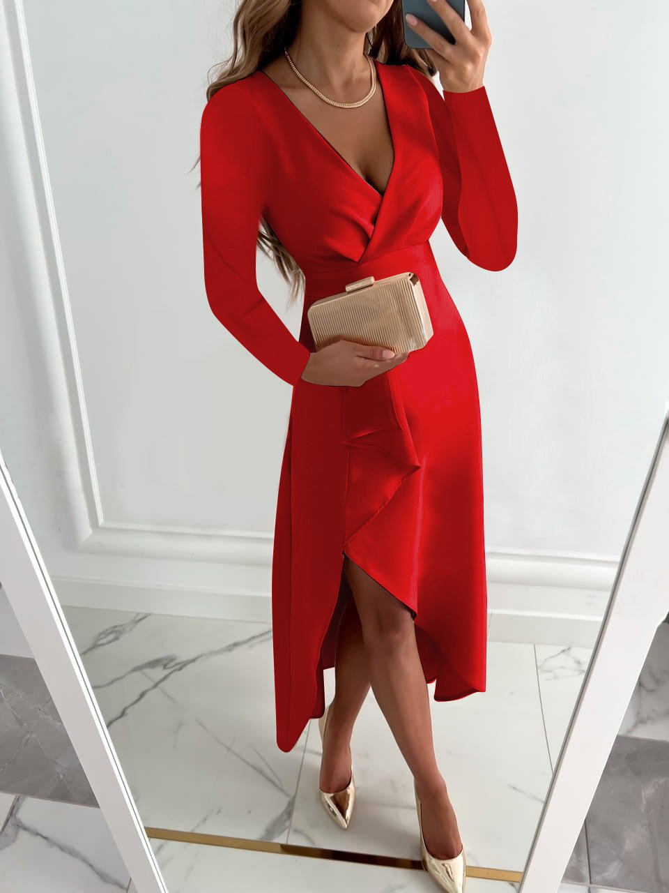 Chic V-Neck Midi Dress with Stylish Slit