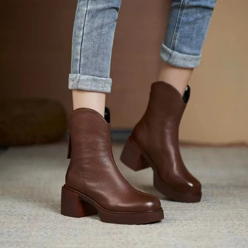 Chic Vegan Chelsea Boots for Everyday Wear