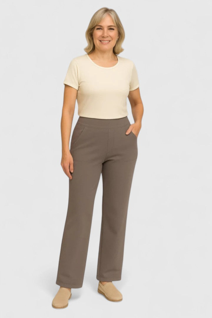 Chic Wide-Leg Trousers for Any Occasion