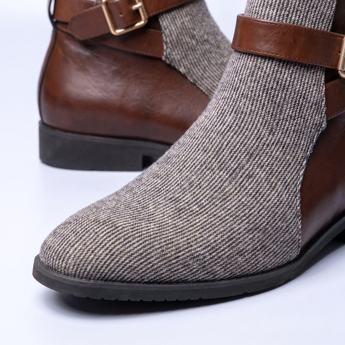 Men's Ankle Boots Ribbed Texture Smooth Trim with Adjustable Buckle