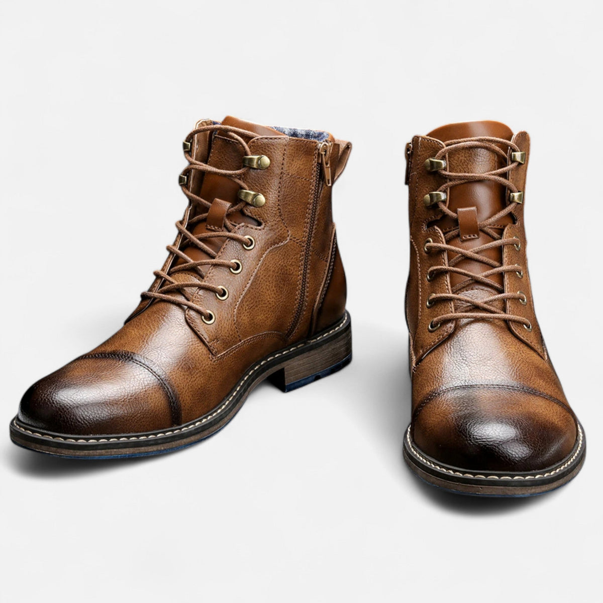 Men's Boots Retro Lightweight Round Toe Clean Silhouette with Lace Up
