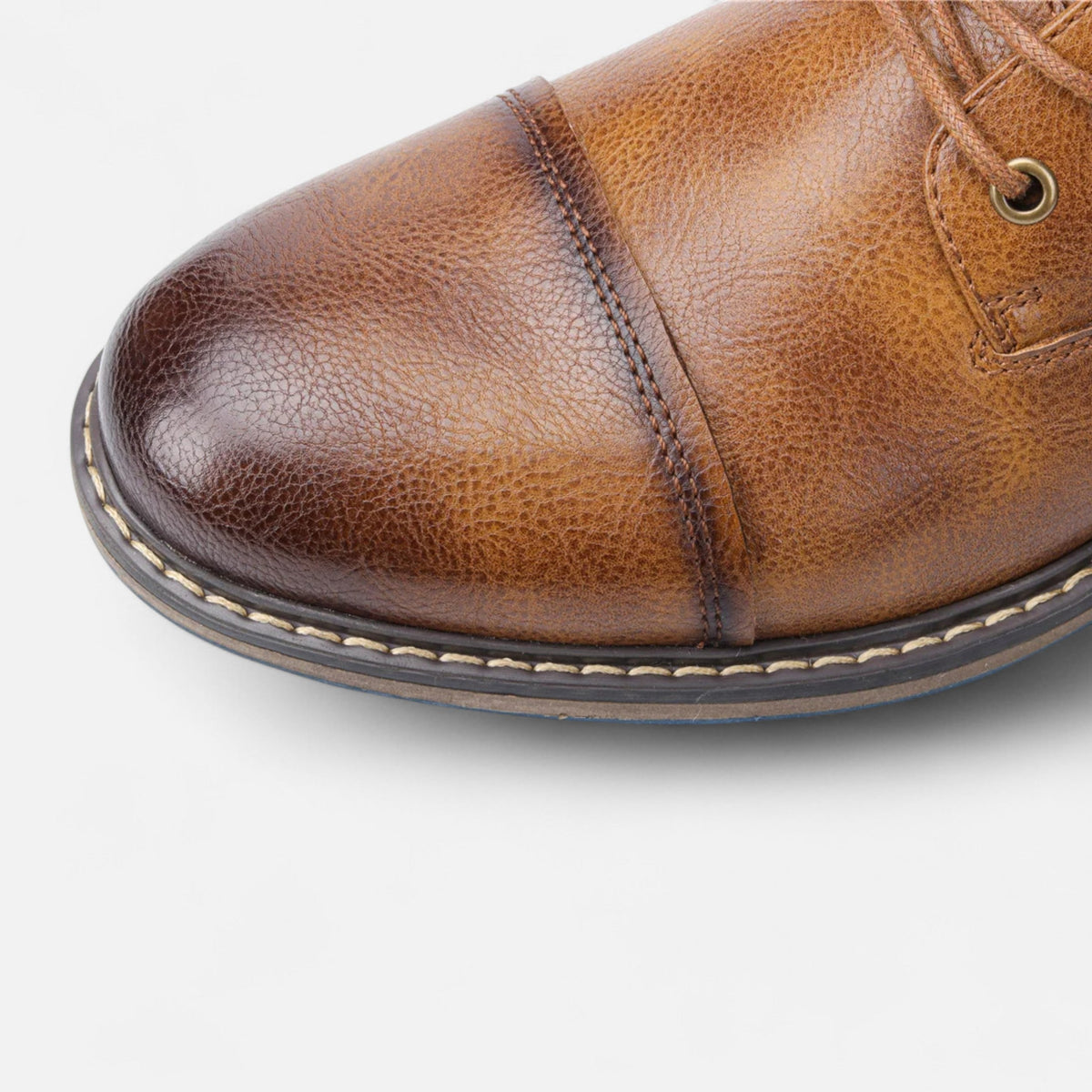 Men's Boots Retro Lightweight Round Toe Clean Silhouette with Lace Up