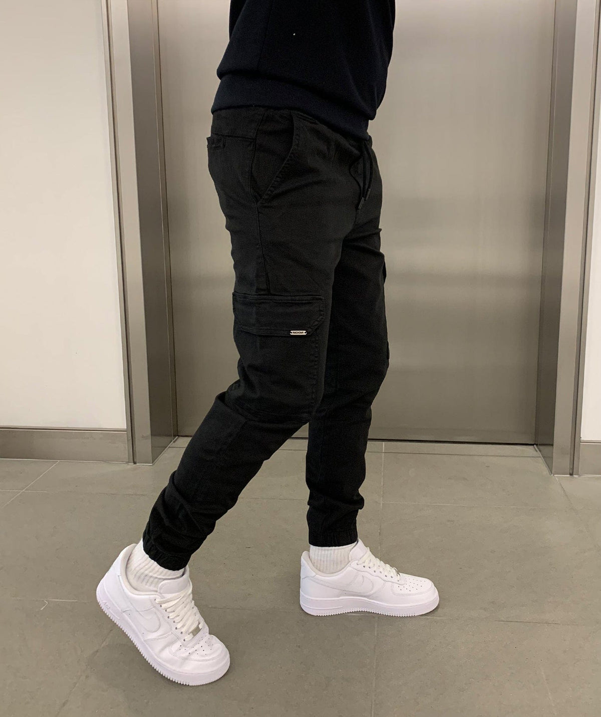 Men's Cargo Jogger Pants | Elastic Waistband & Functional Pockets