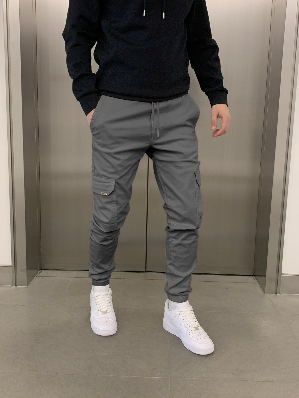 Men's Cargo Jogger Pants | Elastic Waistband & Functional Pockets