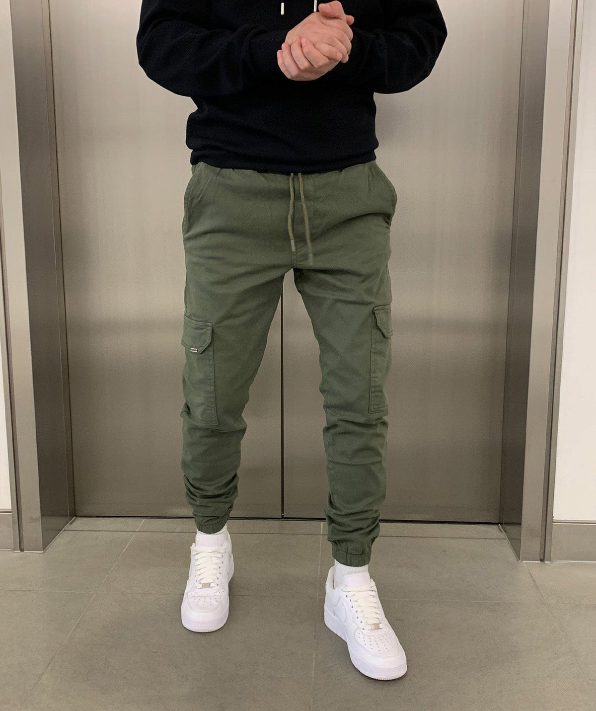 Men's Cargo Jogger Pants | Elastic Waistband & Functional Pockets