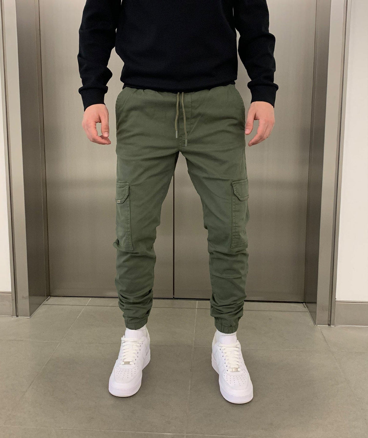 Men's Cargo Jogger Pants | Elastic Waistband & Functional Pockets