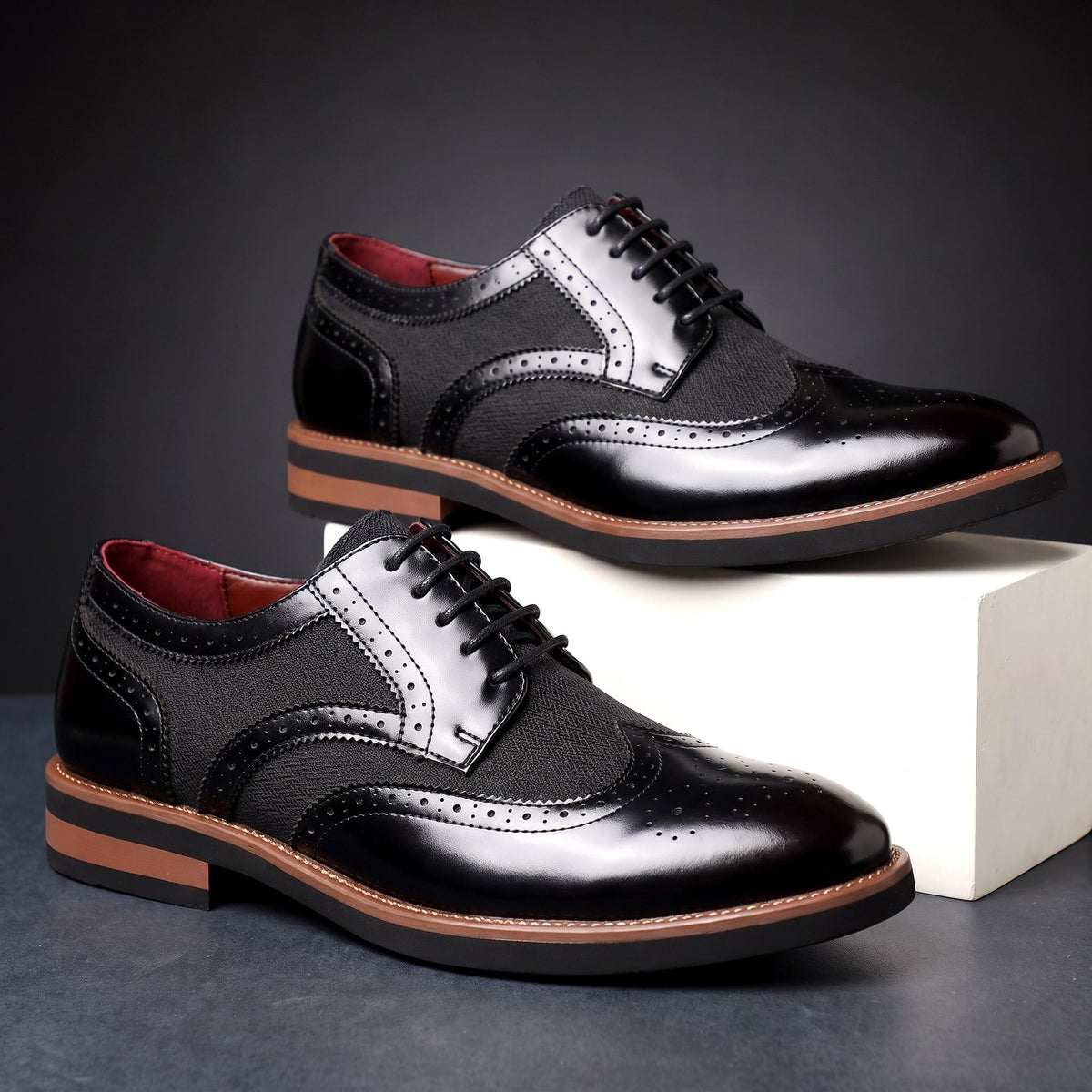 Men's Dress Shoes Wingtip Brogue Lace Up Derby with Contrast Panels