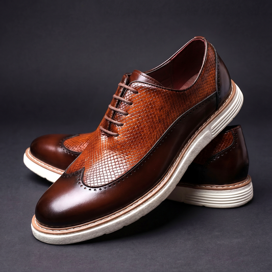 Men's Oxfords Lace Up Wingtip Brogue Detailing with Cushioned Sole