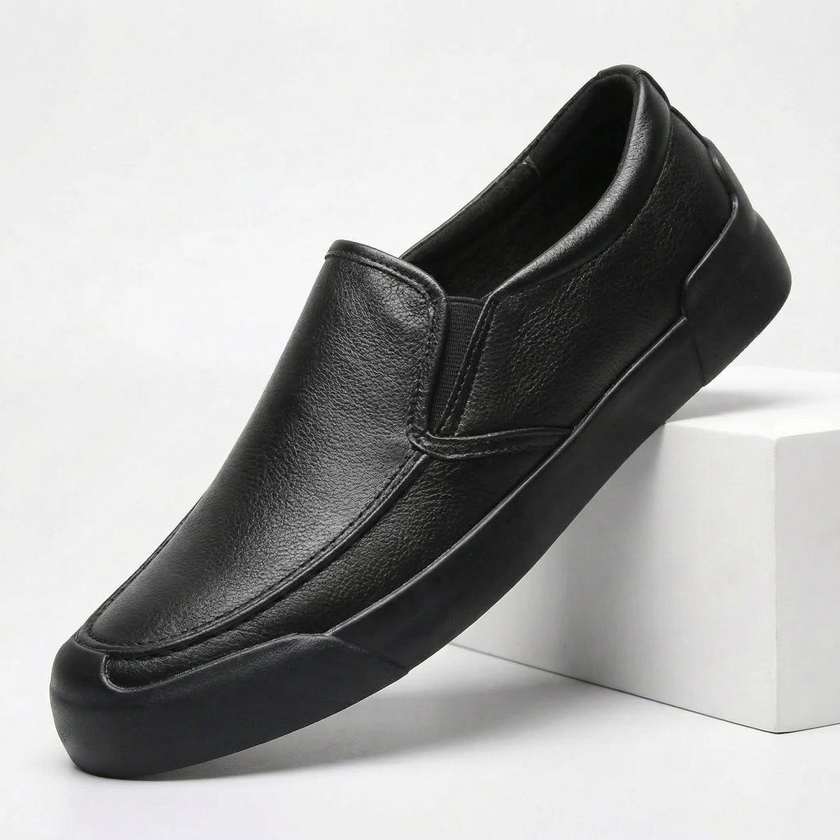 Men's Slip-On Shoes Cushioned Moc-Toe Comfort Loafers