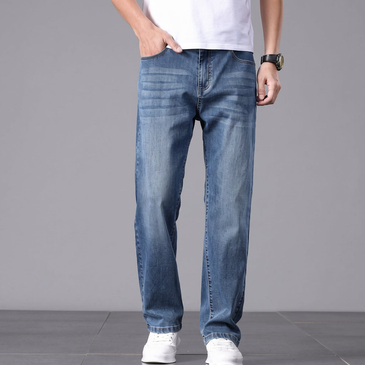 Men's Straight Leg Jeans Relaxed Fit Washed Finish Style