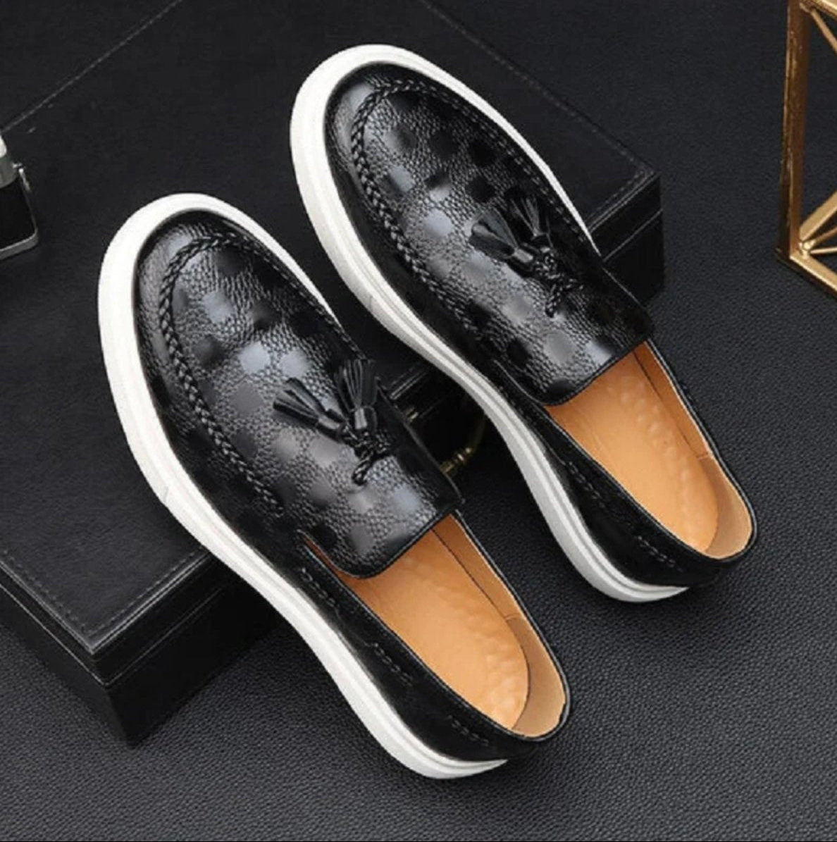 Men's Tassel Loafers Moc Toe Cushioned Footbed Shoes