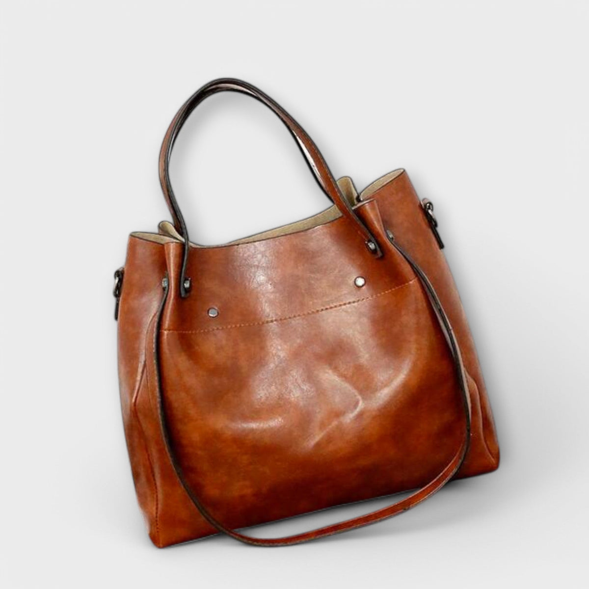 Olivia - Chic Vintage Bag Collection for Every Occasion