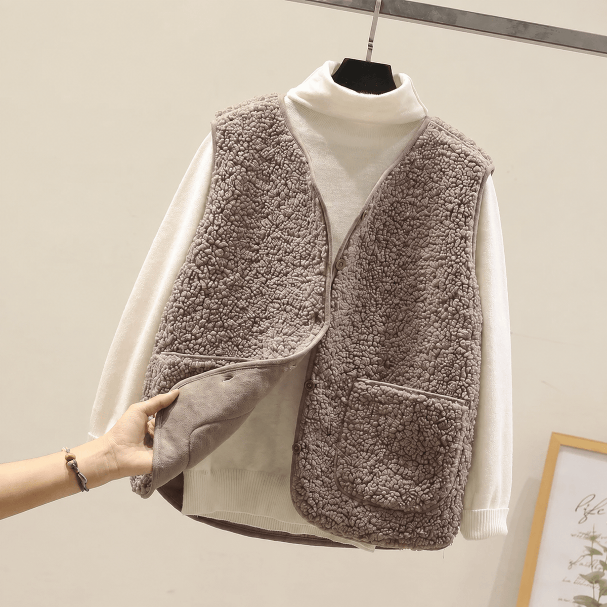 Women's Cropped Gilet Collarless V Neck Boxy Fit with Patch Pockets