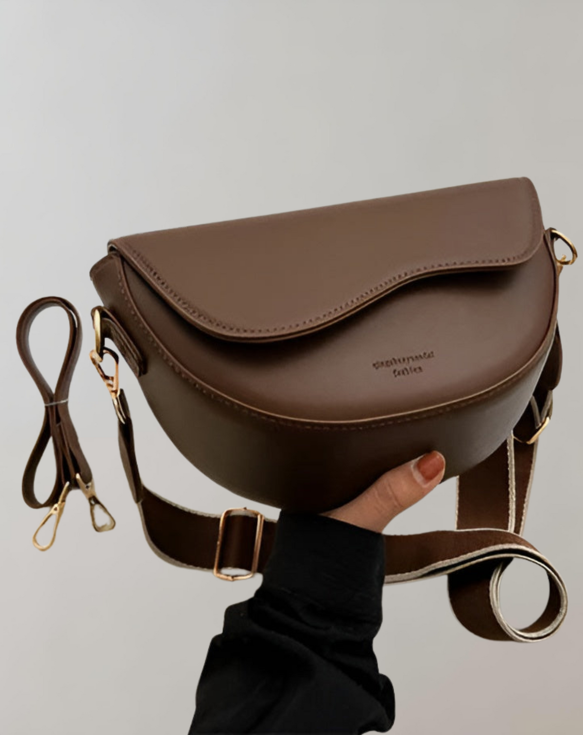 Women's Crossbody Bag | Adjustable Strap & Secure Closure