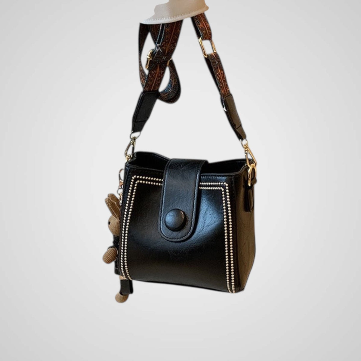Women's Retro Shoulder Bag | Adjustable Strap & Spacious Design