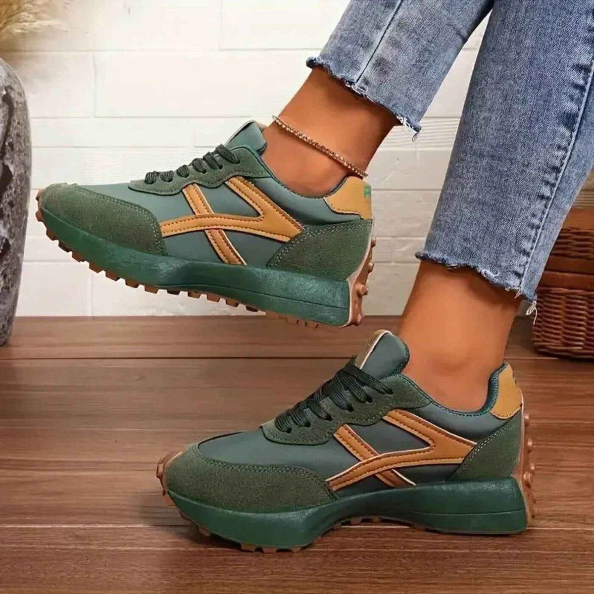 Women's Sneakers | Chunky Sole & Lace Up