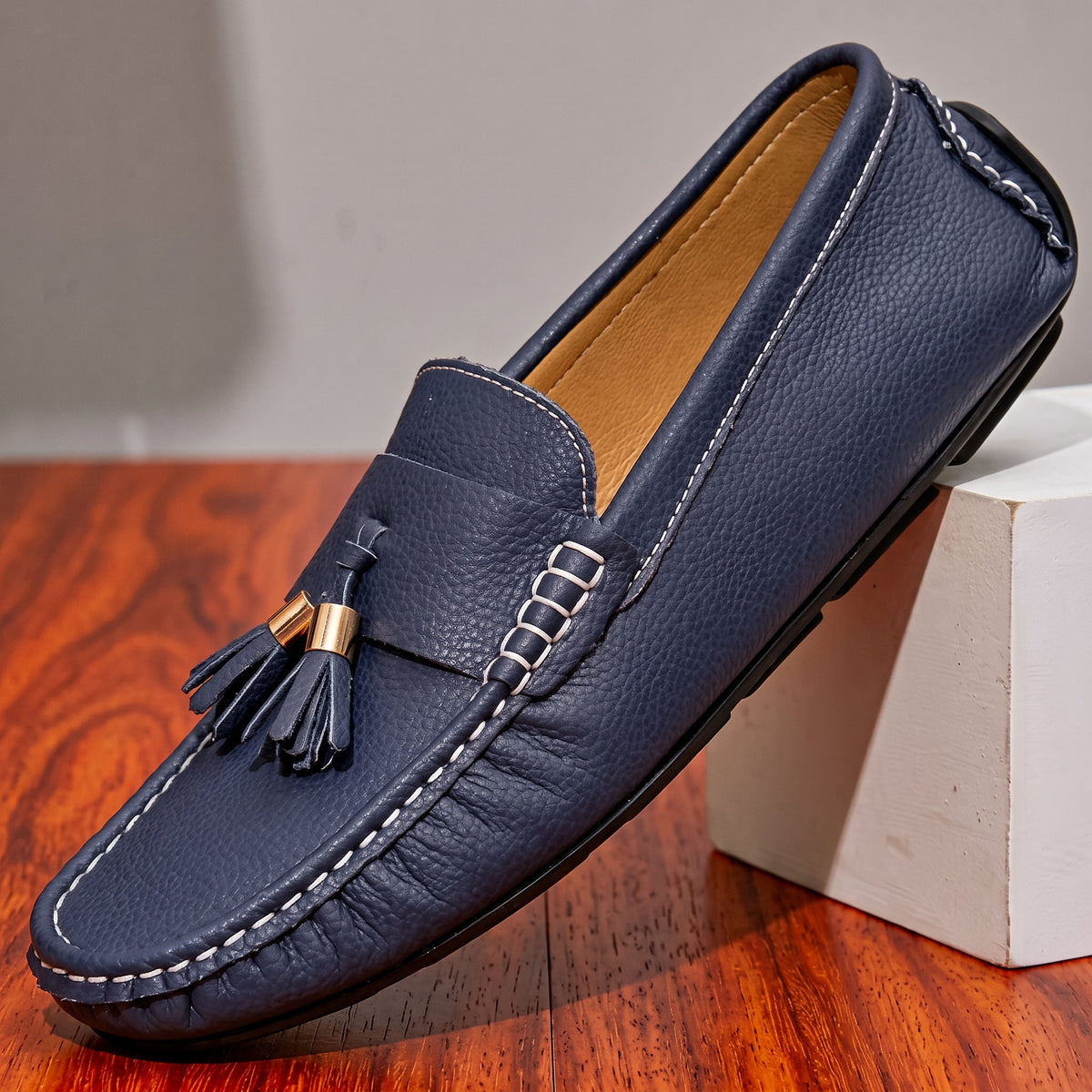 Women's Tassel Loafers Moc-Toe Slip-On Comfort Shoes