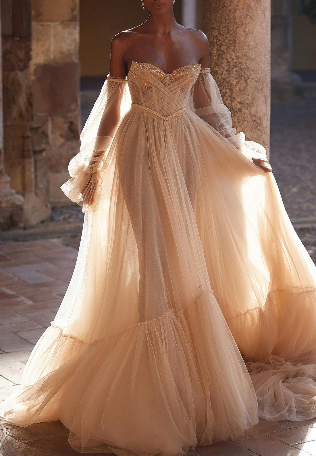 Women's Wedding Dress | Sweetheart Neckline & Puff Sleeves