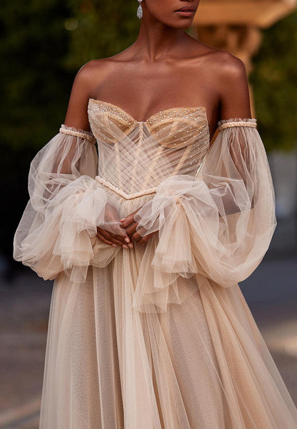 Women's Wedding Dress | Sweetheart Neckline & Puff Sleeves