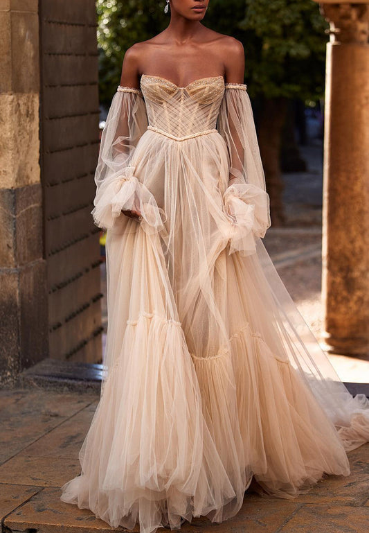 Women's Wedding Dress | Sweetheart Neckline & Puff Sleeves