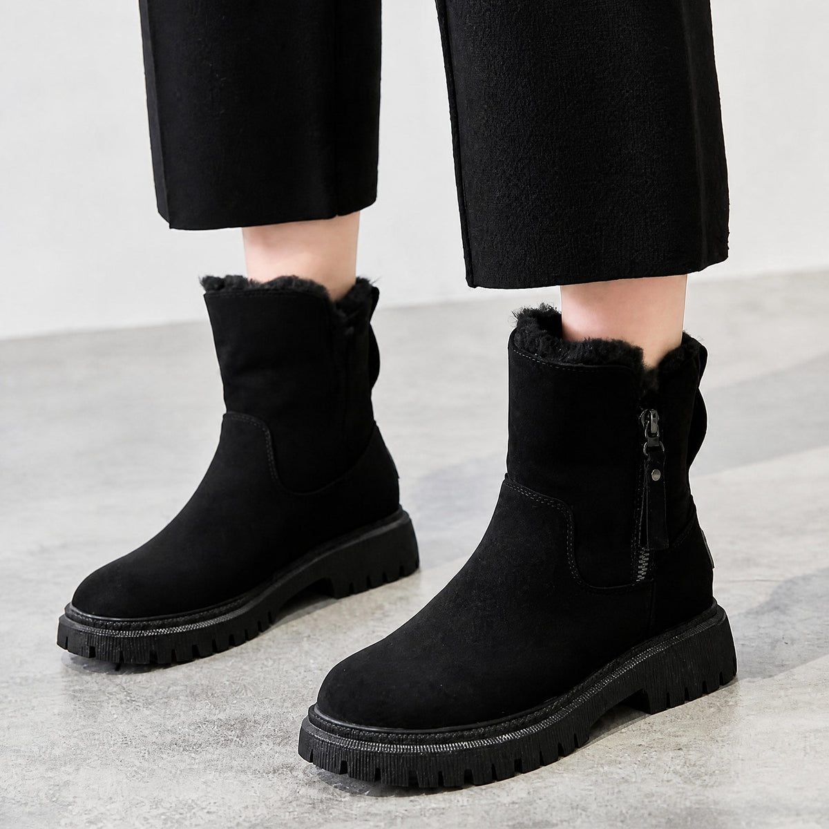 Chloe - Women's Cosy Winter Ankle Boots with Chunky Sole and Zip Closure - Boots - Black - Davies & Cooper
